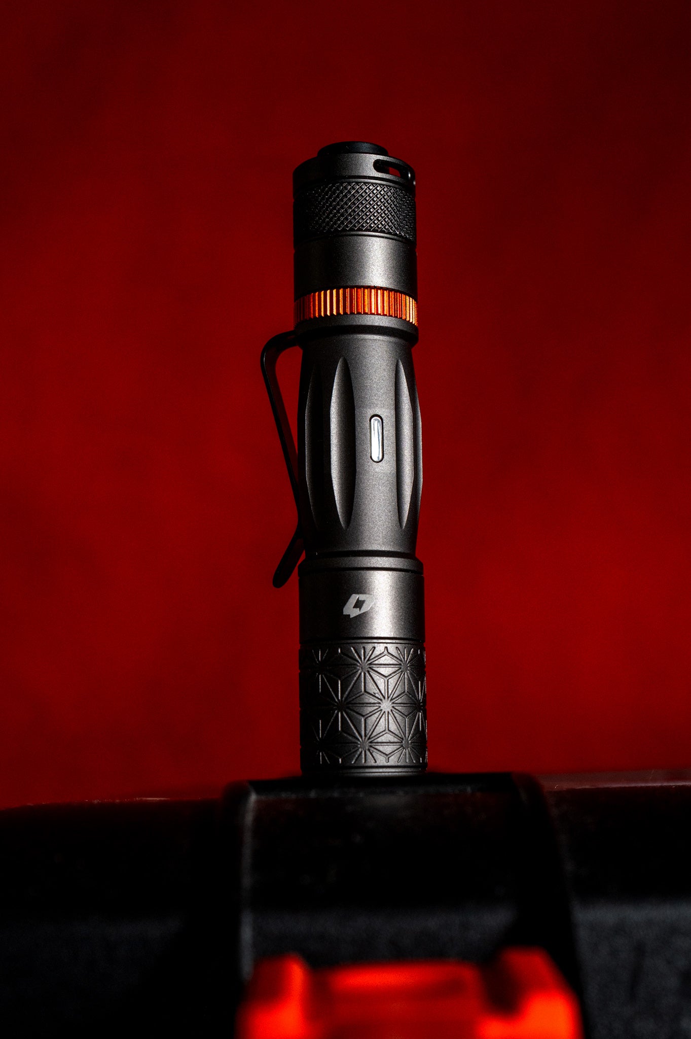 Foursevens x Carryology x Glow Rhino Quark QK16L MKIII Onibi (Tritium Edition)