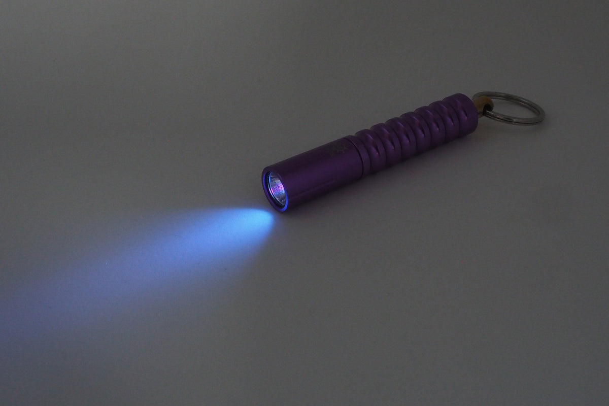 Beta Flashlight Beta QRv2 365UV – darksucks.com