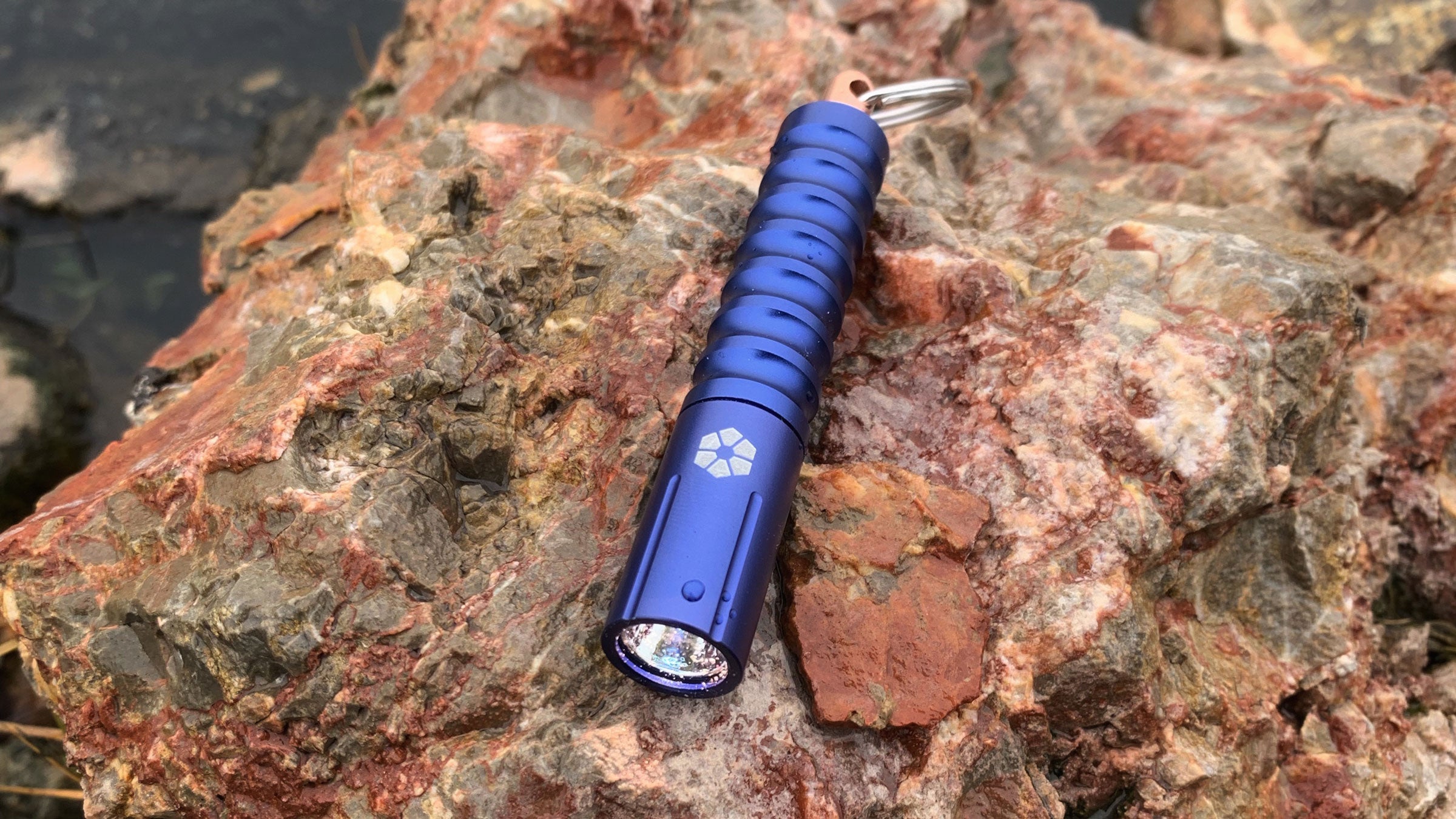 Beta QRv2 Chroma (Color LEDs)