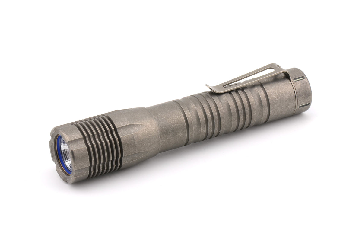 Flashlight Alpha Alpha Special Edition (Tritium) – darksucks.com