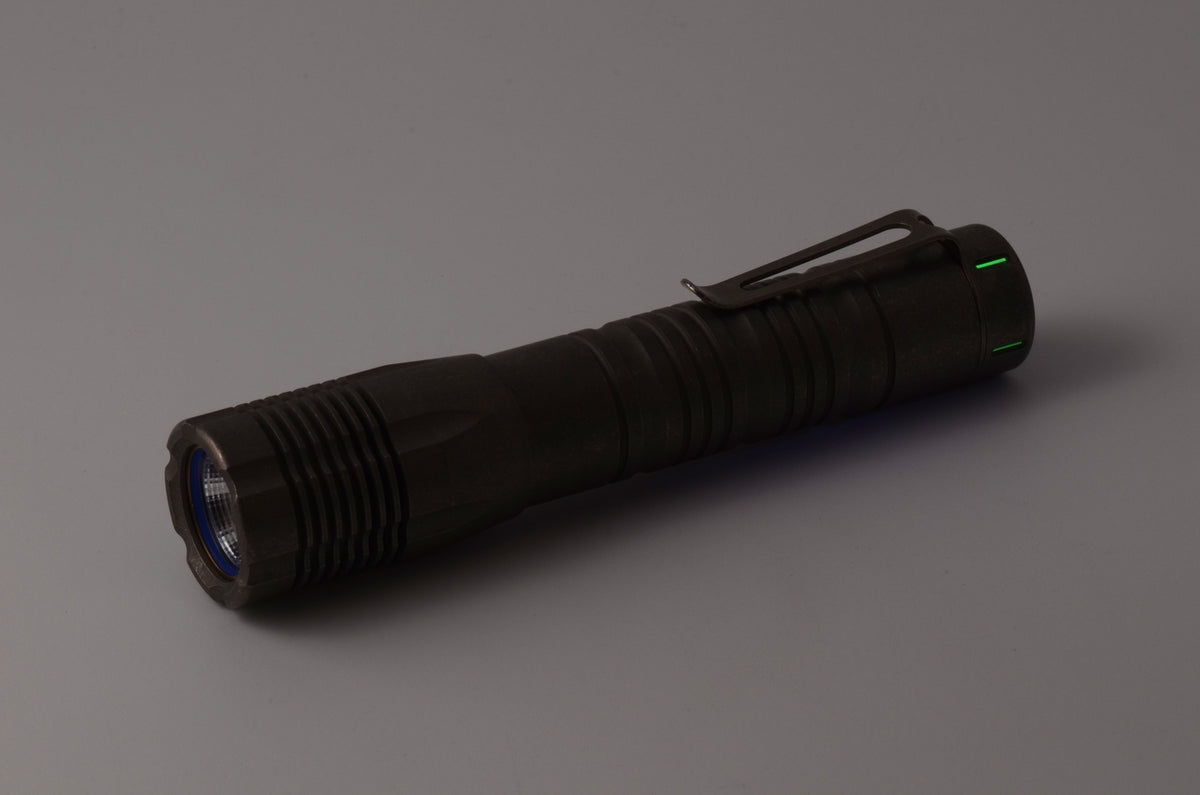 Flashlight Alpha Alpha Special Edition (Tritium) – darksucks.com